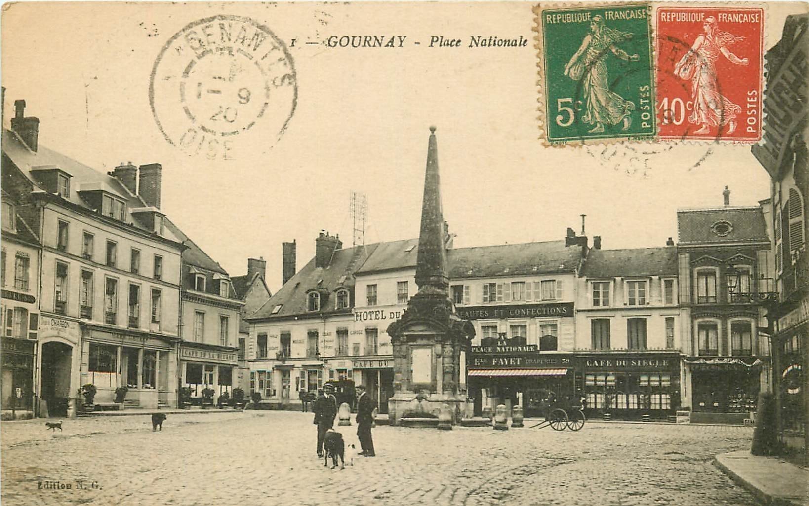 carte postale ancienne 76 GOURNAY-EN-BRAY. Place Nationale 1920 Cafés du Siècle et de la Bourse