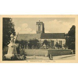 carte postale ancienne 76 HERMANVILLE. L'Eglise et Cimetière animation