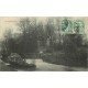 carte postale ancienne 76 LE HOULME. Rivière de Cailly avec Maraîcher 1907