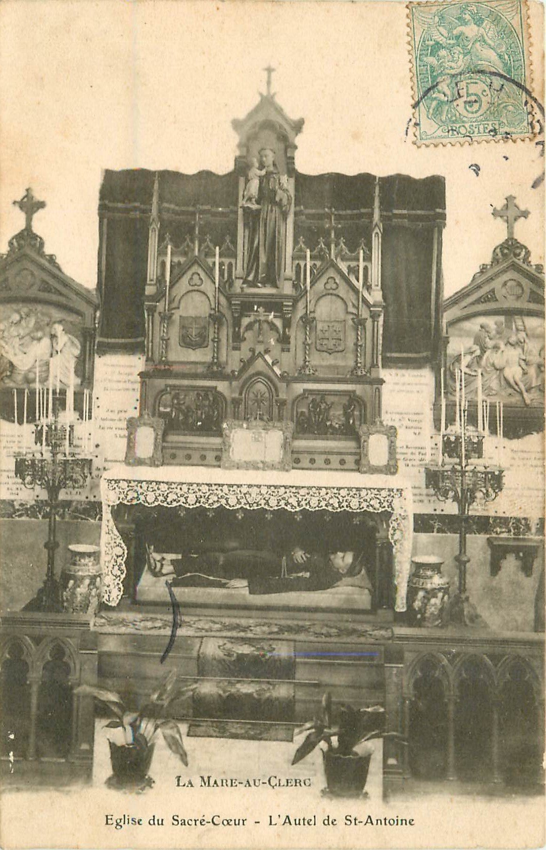 carte postale ancienne 76 LA MARE-AU-CLERC. Autel Saint-Antoine du Sacré-Coeur 1906