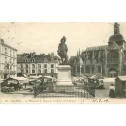 carte postale ancienne 76 DIEPPE. Monument Duquesne et Eglise Saint-Jacques 1909