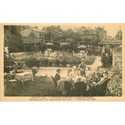 carte postale ancienne 76 MESNIL-VAL. Hostellerie de la Vieille Ferme l'heure du thé 1947