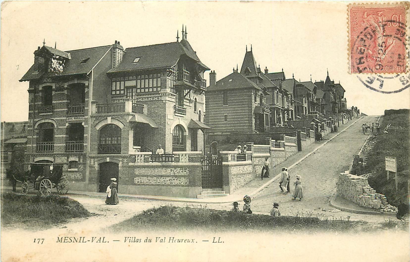 carte postale ancienne 76 MESNIL-VAL. Villas du Val Heureux vers 1905