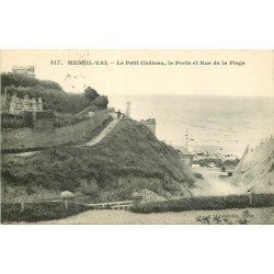 carte postale ancienne 76 MESNIL-VAL. Petit Château, Porte et Rue de la Plage 1913