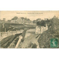 carte postale ancienne 76 MESNIL-VAL. Jardin Public et Rue de la Mer 1911