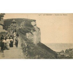 carte postale ancienne 76 LE TREPORT. Escalier des Falaises