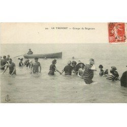 carte postale ancienne 76 LE TREPORT. Groupe de Baigneurs 1908