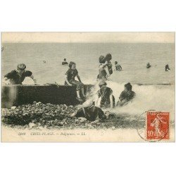 carte postale ancienne 76 CRIEL-SUR-MER. Baigneuses 1913. Légèrement déliassée...