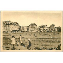 carte postale ancienne 76 CRIEL-SUR-MER. Jeux sur sable. Dimensions spéciales...