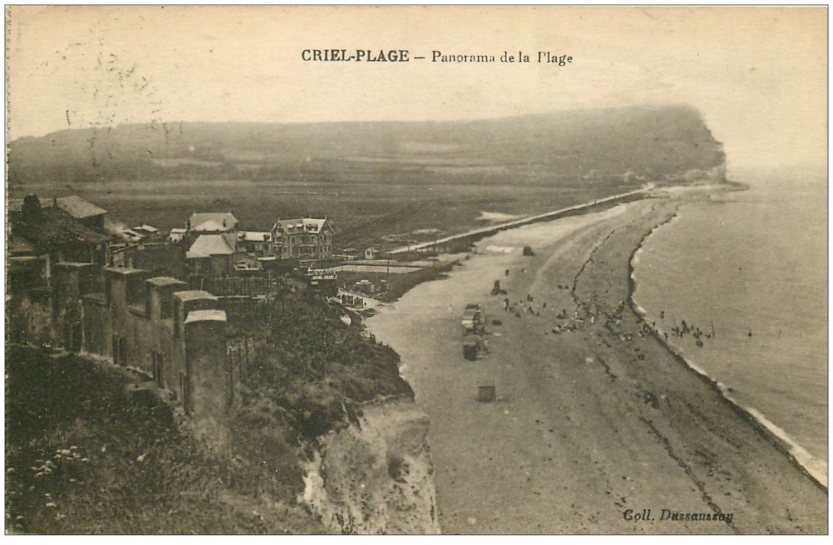 carte postale ancienne 76 CRIEL-SUR-MER. La Plage 1925
