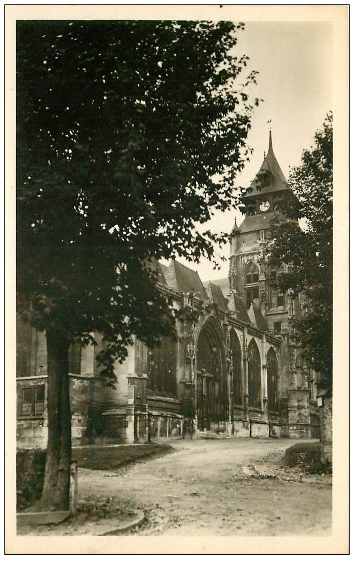 carte postale ancienne 76 DARNETAL. L'Eglise 1949. Carte photo timbre manquant