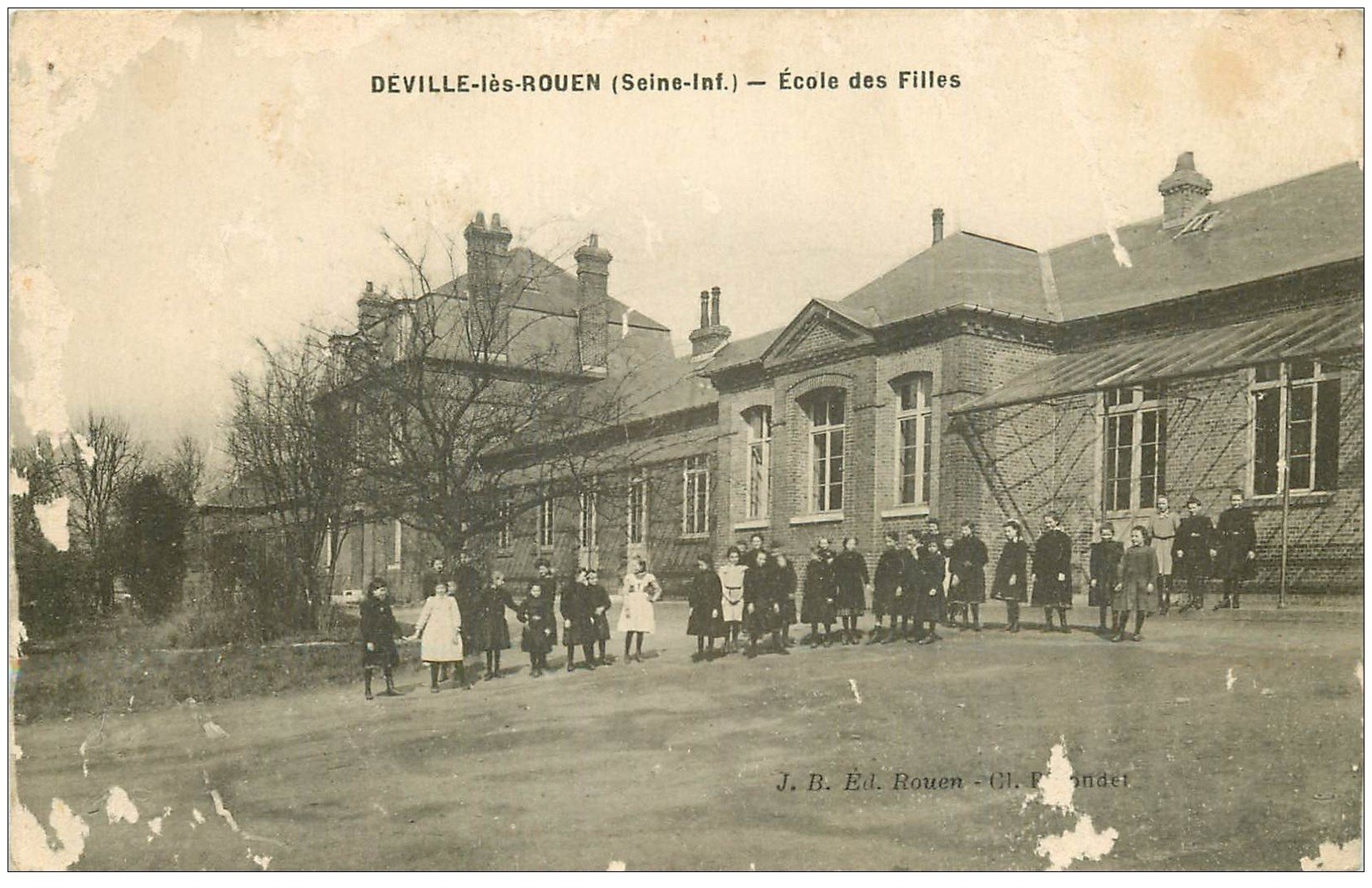 carte postale ancienne 76 DEVILLE-LES-ROUEN. Ecole de Filles. En l'état...