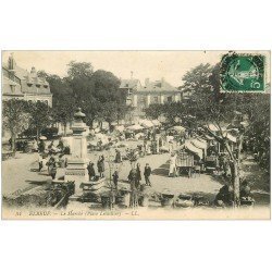 carte postale ancienne 76 ELBEUF. Le Marché Place Lecaillier 1914