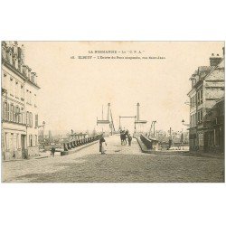 carte postale ancienne 76 ELBEUF. Pont suspendu Entrée rue Saint-Jean