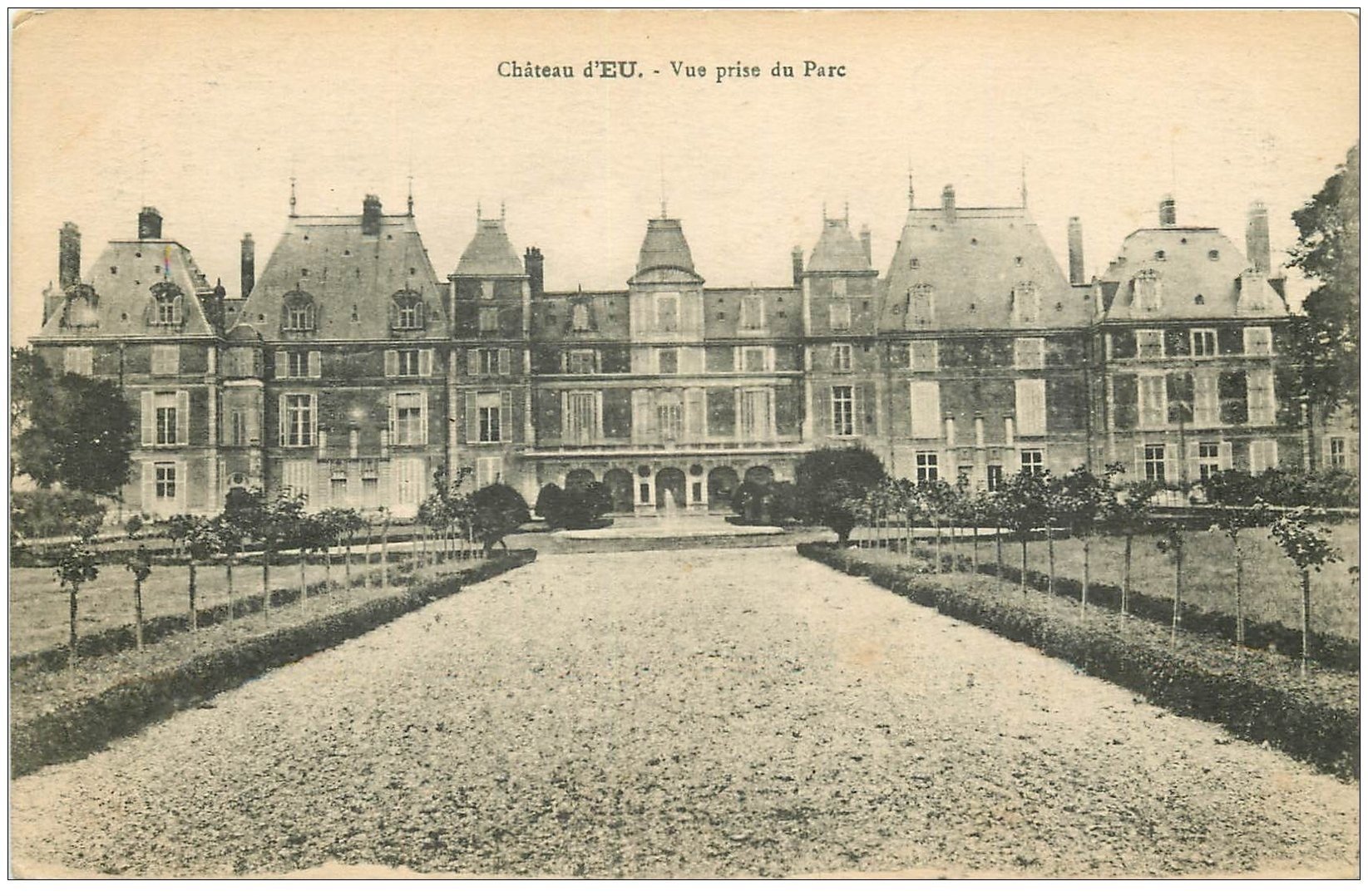 carte postale ancienne 76 EU. Château et Parc 1917
