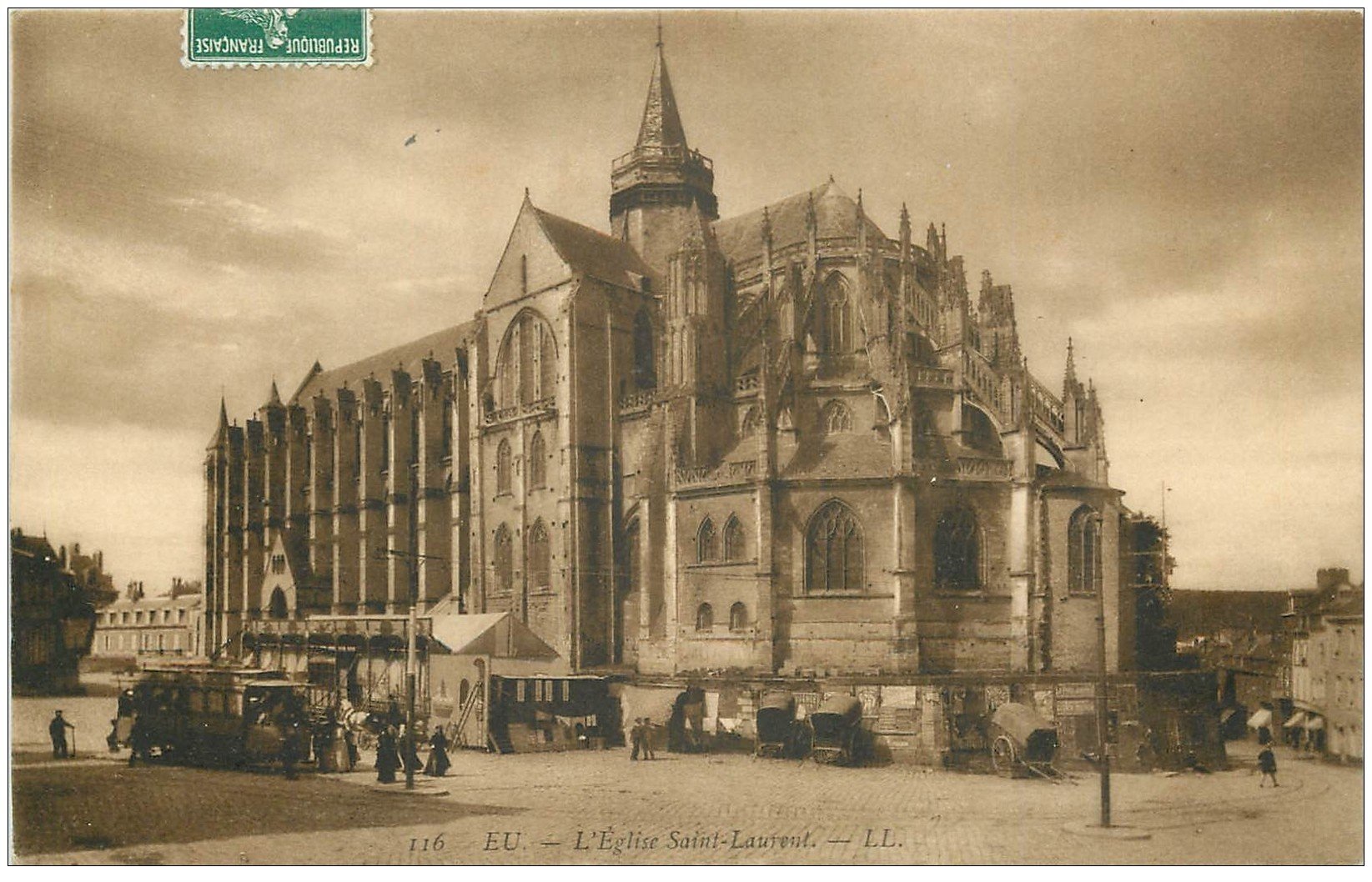 carte postale ancienne 76 EU. Eglise Saint-Laurent animation
