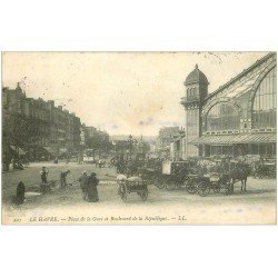 carte postale ancienne 76 LE HAVRE. La Gare Place et Boulevard République. Timbre manquant