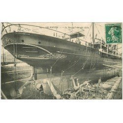 carte postale ancienne 76 LE HAVRE. Le Navire Savoie en cale sèche 1911