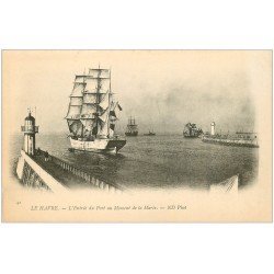 carte postale ancienne 76 LE HAVRE. Voilier de Pêcheurs au Port vers 1900