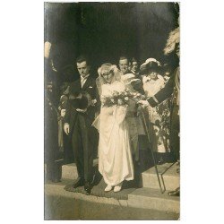 76 ROUEN. Rare Carte Photo d'un Mariage. Sortie d'Eglise la Mariée. Photographe Belville
