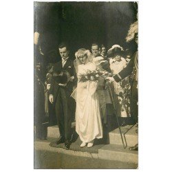 carte postale ancienne 76 ROUEN. Rare Carte Photo d'un Mariage. Sortie d'Eglise la Mariée. Photographe Belville