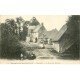 76 PIERREVILLE. La Ferme des Ecussons avec fermière