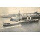 carte postale ancienne 76 DIEPPE. La Malle dans les Jetées 1905. Léger gondolement