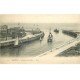 carte postale ancienne 76 DIEPPE. L'Entrée des Jetés