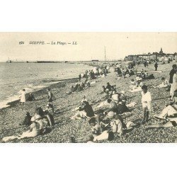 carte postale ancienne 76 DIEPPE. La Plage 224