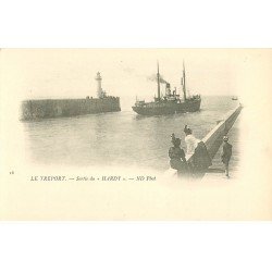 carte postale ancienne 76 LE TREPORT. Sortie du Navire HARDY