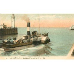 carte postale ancienne 76 LE TREPORT. Le navire Picardie sortant du Port 355
