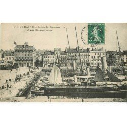 carte postale ancienne 76 LE HAVRE. Bassin du Commerce Rue Edouard Larue 1908