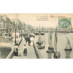 carte postale ancienne 76 LE HAVRE. Jetée et Avant-Port 1907. Enfant trotinette