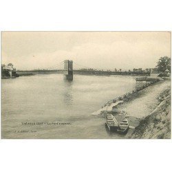 carte postale ancienne 01 TREVOUX. Le Pont suspendu sur la Saône. Editeur JA