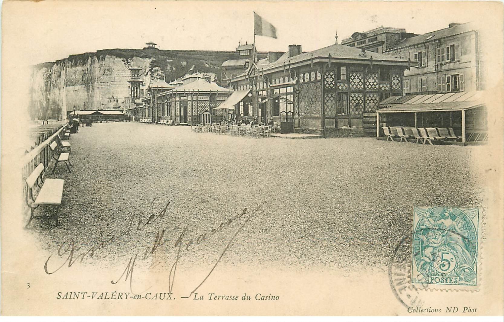carte postale ancienne 76 SAINT-VALERY-EN-CAUX. Terrasse du Casino 1905