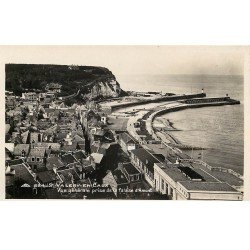 carte postale ancienne 76 SAINT-VALERY-EN-CAUX. Vue prise de Falaise d'Amont. Carte Photo
