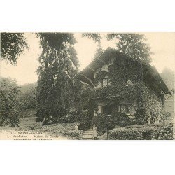 carte postale ancienne 76 SAINT-SAËNS. Maison du Garde Le Vaudichon animation. Timbre manquant