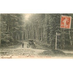76 SAINT-SAËNS. Attelage Carrefour Epinette en Forêt 1910
