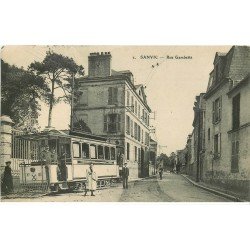 carte postale ancienne 76 SANVIC. Employés des Tramways rue Gambetta 1910