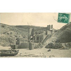 carte postale ancienne 76 SAINT-JOUIN-BRUNEVAL. La Falaise 1911 petite animation