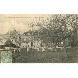 carte postale ancienne 76 SAINT-ROMAIN-DE-COLBOSC. Hôtel Lebrun vers 1908 Enfants au Croquet