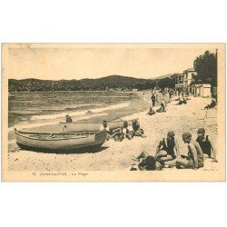 carte postale ancienne 06 JUAN-LES-PINS. La Plage avec baigneurs