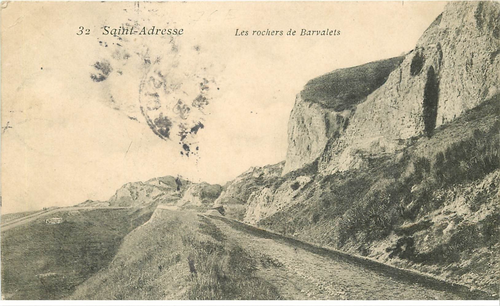 carte postale ancienne 76 SAINT-ADRESSE. Les Rochers de Barvalets 1905