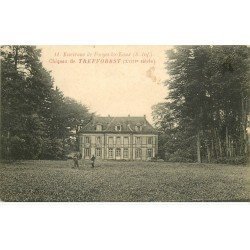carte postale ancienne 76 CHATEAU DE TREFFOREST. Animation