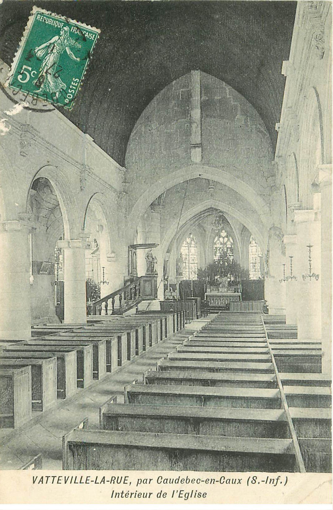 carte postale ancienne 76 VATTEVILLE-LA-RUE. Intérieur de l'Eglise 1910