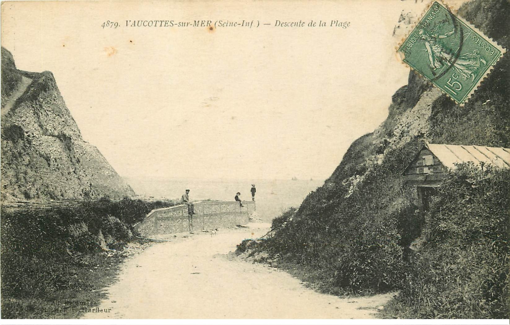 carte postale ancienne 76 VAUCOTTES-SUR-MER. Descente de la Plage
