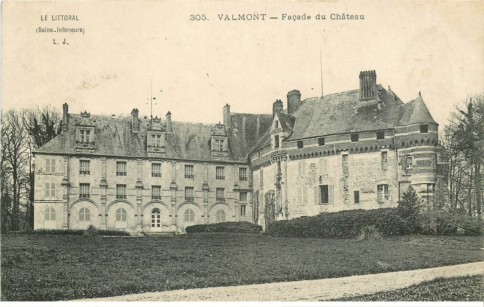 carte postale ancienne 76 VALMONT. Façade du Château 1909