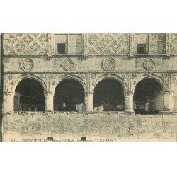 carte postale ancienne 76 VARENGEVILLE-SUR-MER. Manoir Ango Loggia avec linge séchant