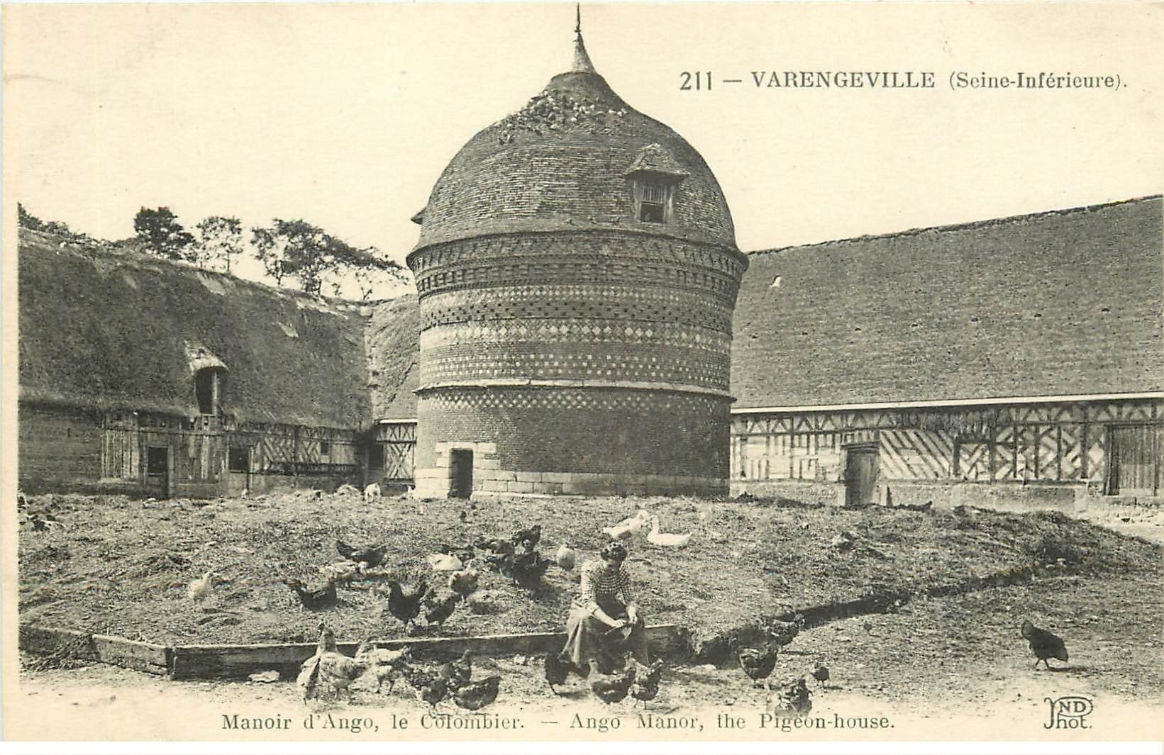 carte postale ancienne 76 VARENGEVILLE-SUR-MER. Le Colombier Femière et Poules