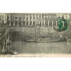 carte postale ancienne 76 DIEPPE. Quai des Pêcheurs et Poissonnerie